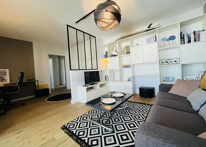 Casa Front De Maine شقة